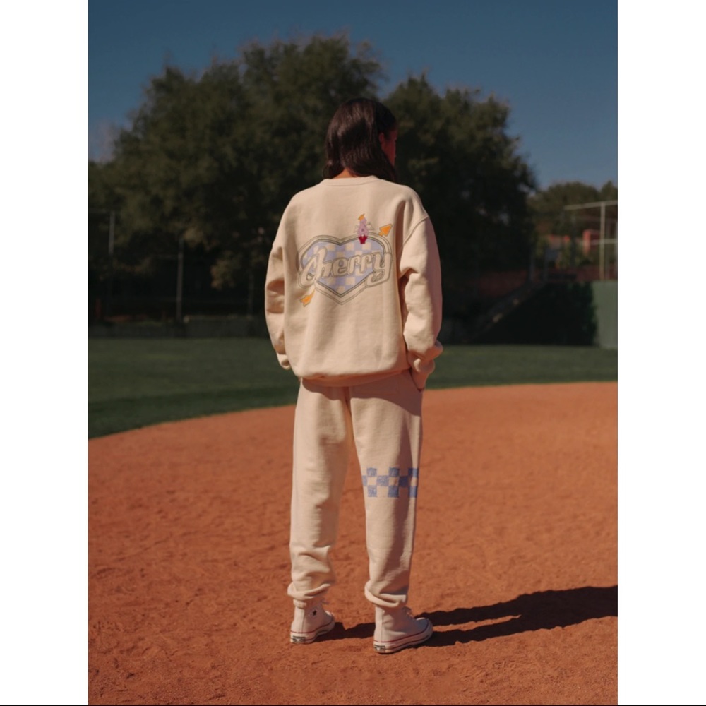 NWT Cherry LA Romance Sweatpants (Canvas) XS Hi-Performance Romance Collection - Picture 6 of 11